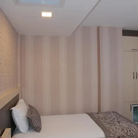 מלון Hotel Karaca Uzunkopru